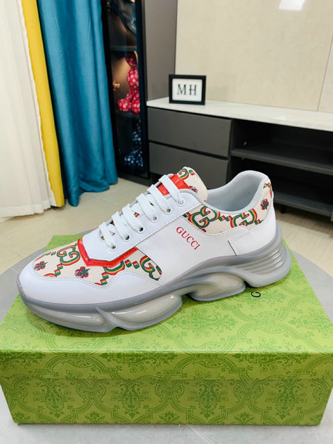 men gucci shoes-297